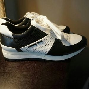 Michael Kors Billie Leather Sneakers